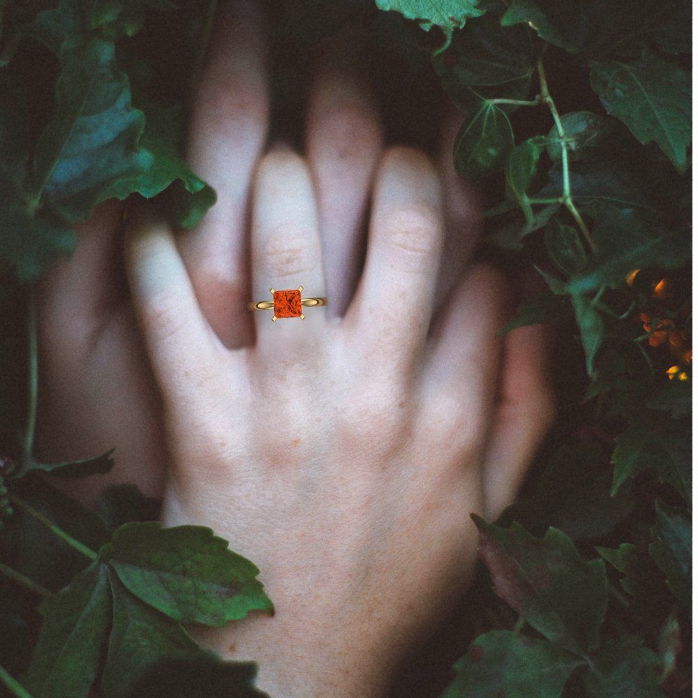 2 cttw Zirconia Simulated Red Diamond Solitaire  Engagement Ring - Solid Gold (VVS1, Princess Cut,7.0mm)