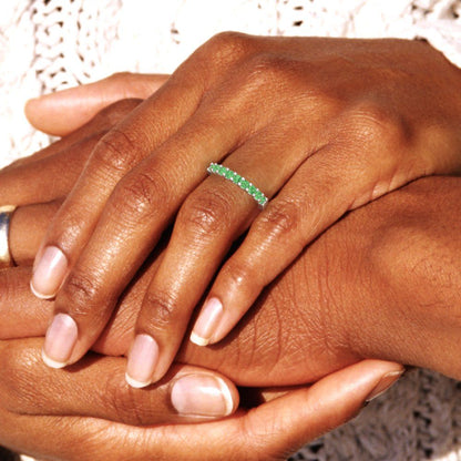 0.63 cttw Simulated Green Diamond Round Cut White Gold Eternity Wedding Band