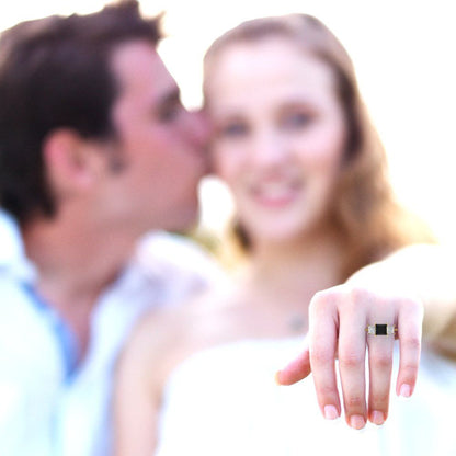 2.5 cttw Natural Onyx Three-Stone Engagement Ring - Solid Gold (Princess Cut,6.5 mm)