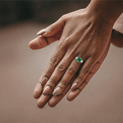 3.5 cttw Simulated Emerald Three-Stone Engagement Ring - Solid Gold (Round Cut,8.0mm)