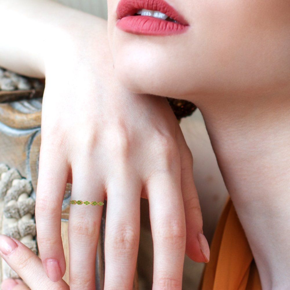 0.1 cttw Natural Peridot Round Cut Yellow Gold Eternity Wedding Band