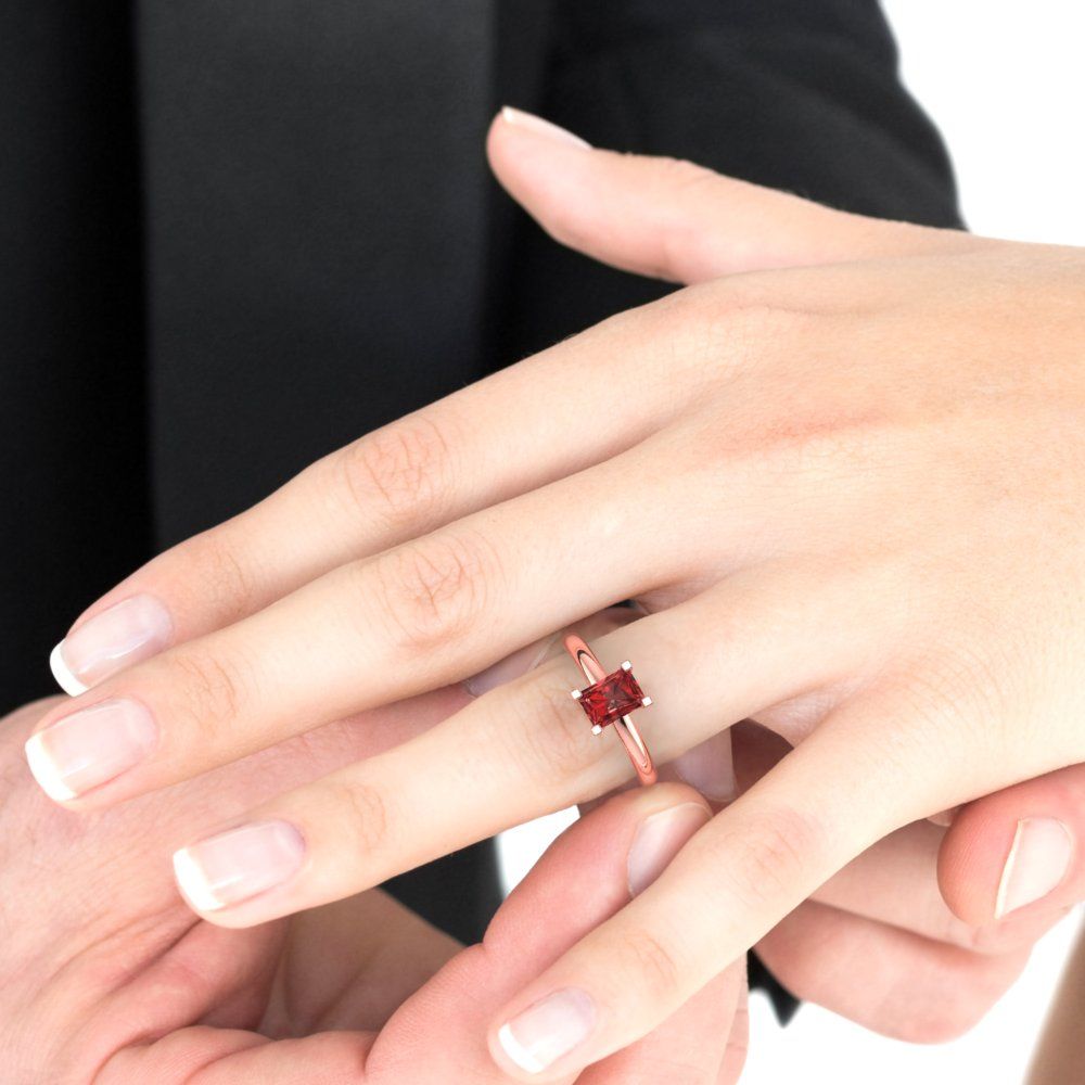 1 cttw Natural Garnet Solitaire  Engagement Ring - Solid Gold (Emerald Cut,7X5mm)