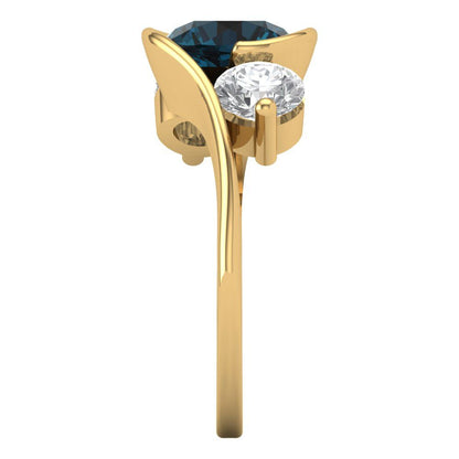 3.5 cttw Natural London Blue Topaz Three-Stone Engagement Ring - Solid Gold (Round Cut,8.0mm)