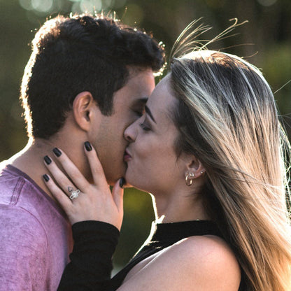 2.6 cttw Zirconia Simulated Diamond Solitaire with Zirconia Simulated Diamond Accents Engagement Ring - Solid Gold (VVS1, Oval Cut,9x7mm)