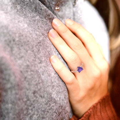 2.1 cttw Simulated Alexandrite Solitaire with Zirconia Simulated Diamond Accents Engagement Ring - Solid Gold (Heart Cut,8mm)