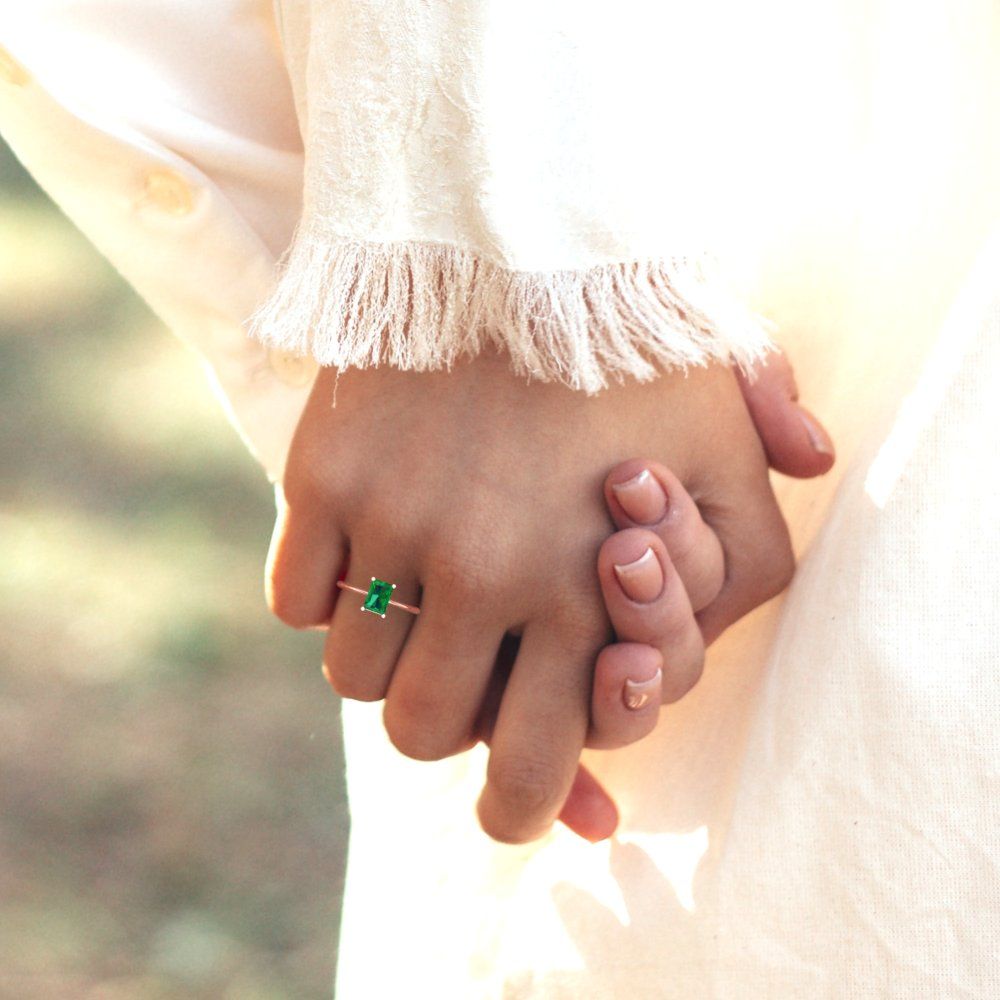 1 cttw Simulated Emerald Solitaire  Engagement Ring - Solid Gold (Radiant Cut,7x5mm)