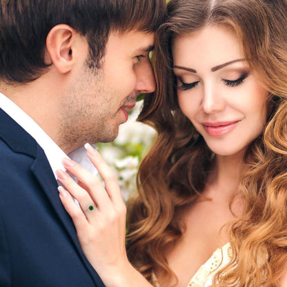 1.5 cttw Simulated Emerald Solitaire  Engagement Ring - Solid Gold (Cushion Cut,6.5mm)