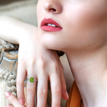 2.5 cttw Natural Peridot Solitaire  Engagement Ring - Solid Gold (Oval Cut,9.5x7.5mm)