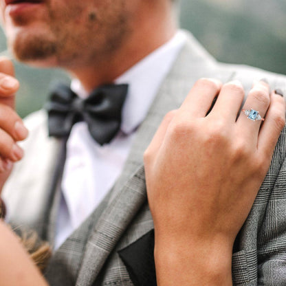 2.82 cttw Zirconia Simulated Blue Diamond Three-Stone Engagement Ring - Solid Gold (VVS1, Emerald Cut,8x6mm)