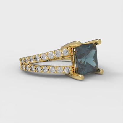 2.48 cttw Natural London Blue Topaz Solitaire with Zirconia Simulated Diamond Accents Engagement Ring - Solid Gold (Princess Cut,7.0mm)