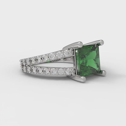 2.48 cttw Simulated Emerald Solitaire with Zirconia Simulated Diamond Accents Engagement Ring - Solid Gold (Princess Cut,7.0mm)