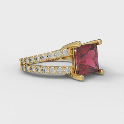 2.48 cttw Natural Garnet Solitaire with Zirconia Simulated Diamond Accents Engagement Ring - Solid Gold (Princess Cut,7.0mm)